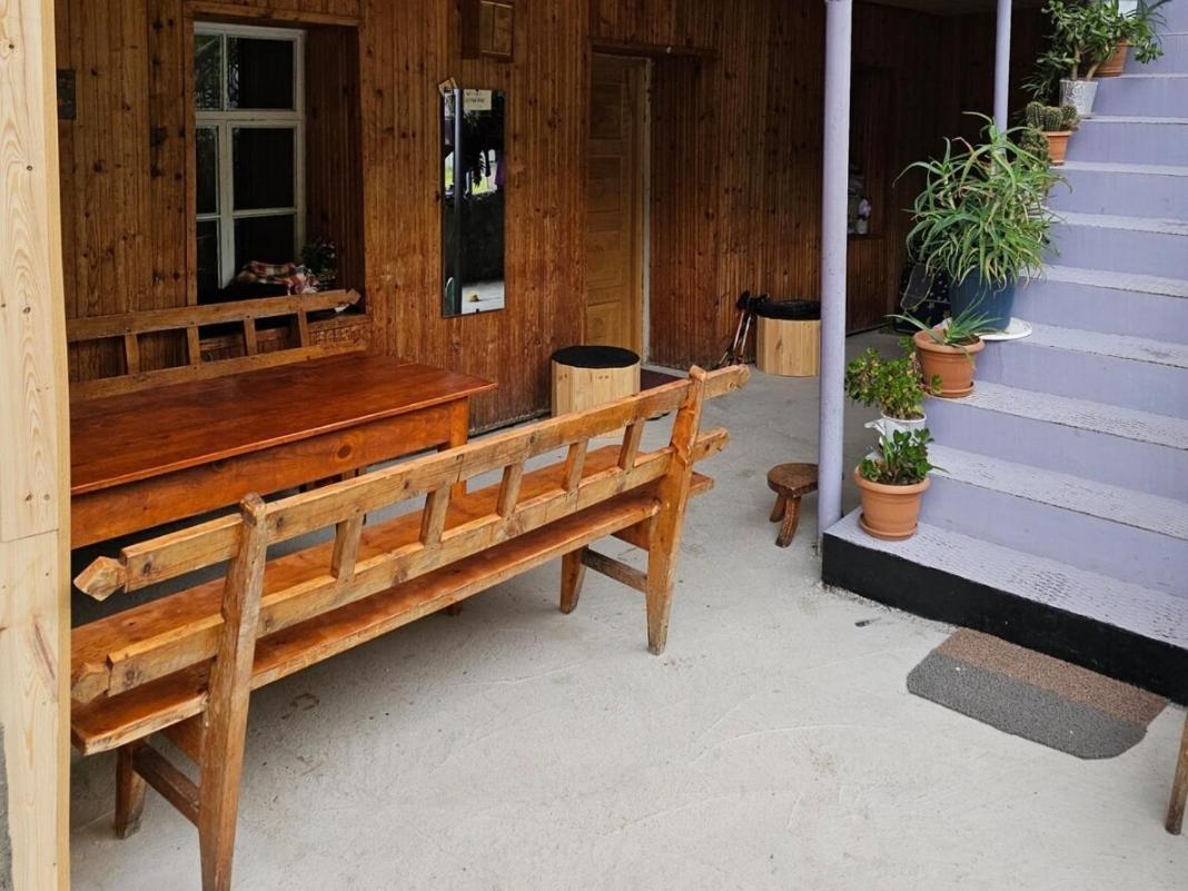 Guesthouse Leno Tsaldashi Exterior photo